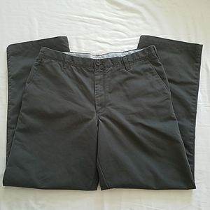 Izod Chino 3.0 Men's Straight-Fit Flat-Front Pants